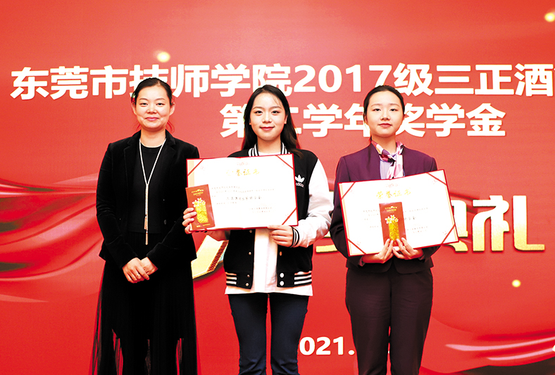 IMG_2679.jpg IMG_2679.jpg