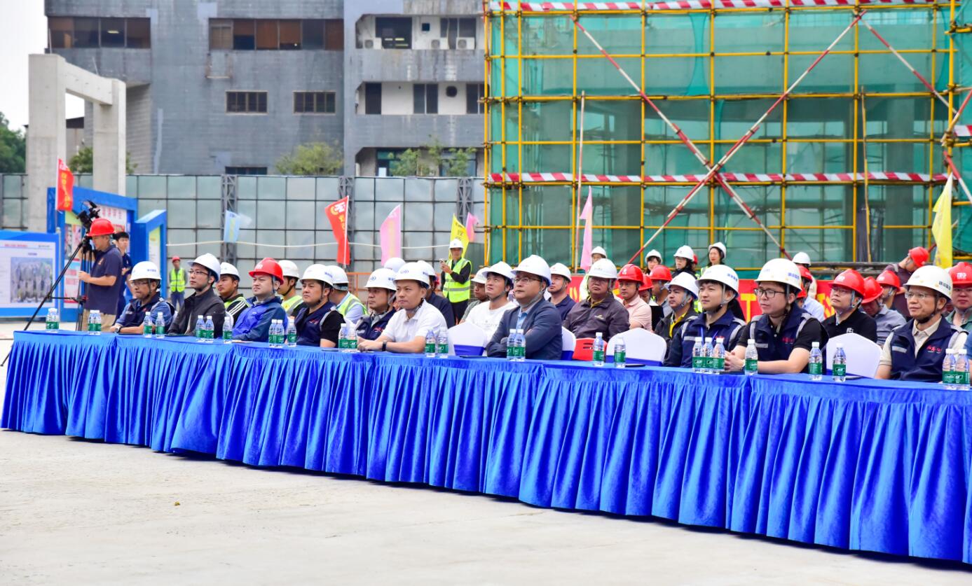 鹏程上二期消防演习.jpg 鹏程上二期消防演习.jpg