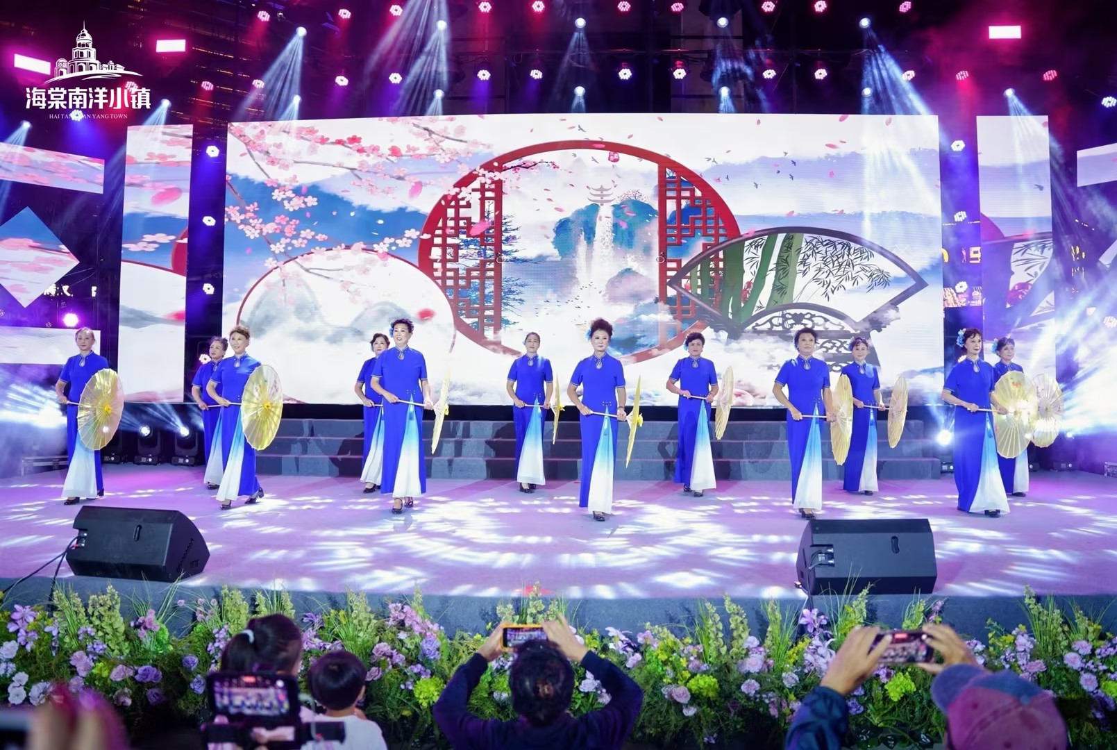 旗袍秀.jpg 旗袍秀.jpg